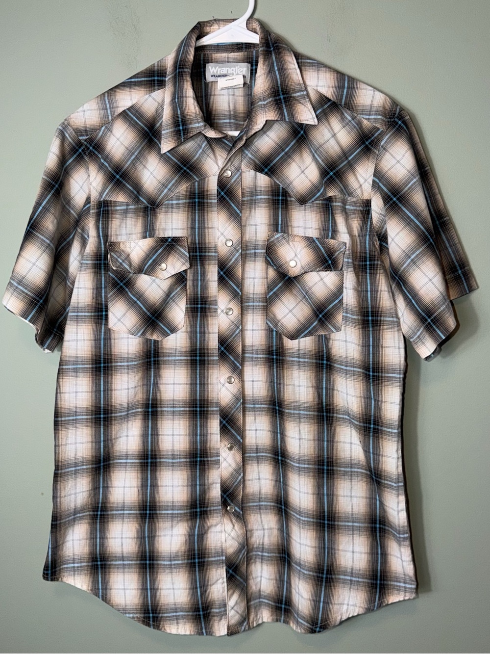 Wrangler Men's Short Sleeve Plaid Shirt in Brown/Black/Blue Medium‎ Pearl Snap